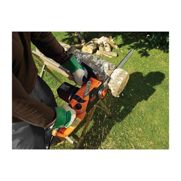 Black & Decker Corded Chainsaw 2200W 45cm With Anti Vibration System And Chain Brake System - Orange/Black BECS2245-GB - Image 4